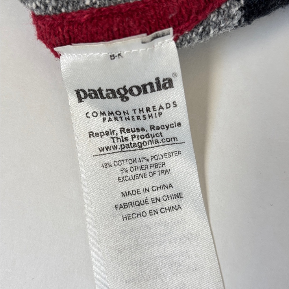 Patagonia Knit Sweater Poncho Cotton Blend  Black Gray Red Striped Women’s M / L - Picture 4 of 11